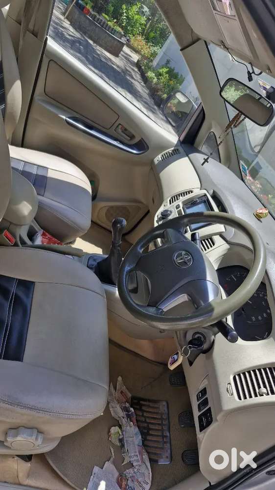 Toyota Innova 2014