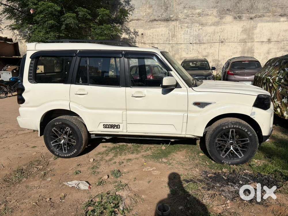 Mahindra Scorpio 2016 Diesel Well Maintained