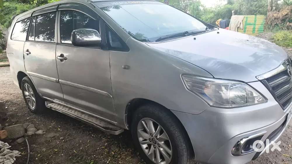 Toyota Innova 2013 Second Hand