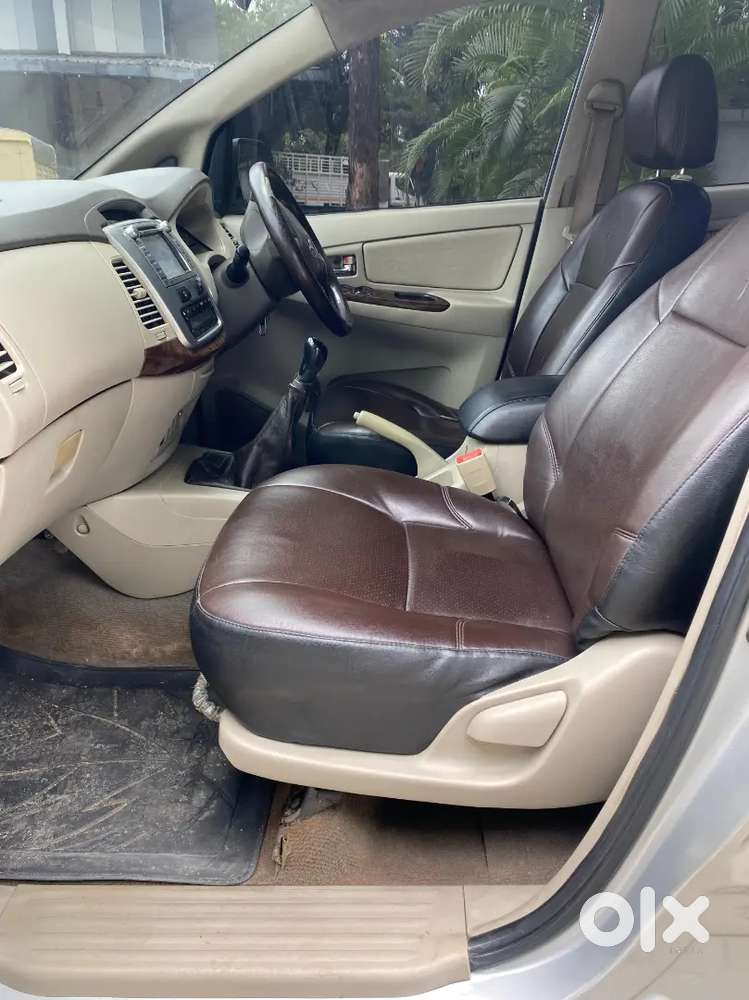 Toyota Innova 2013