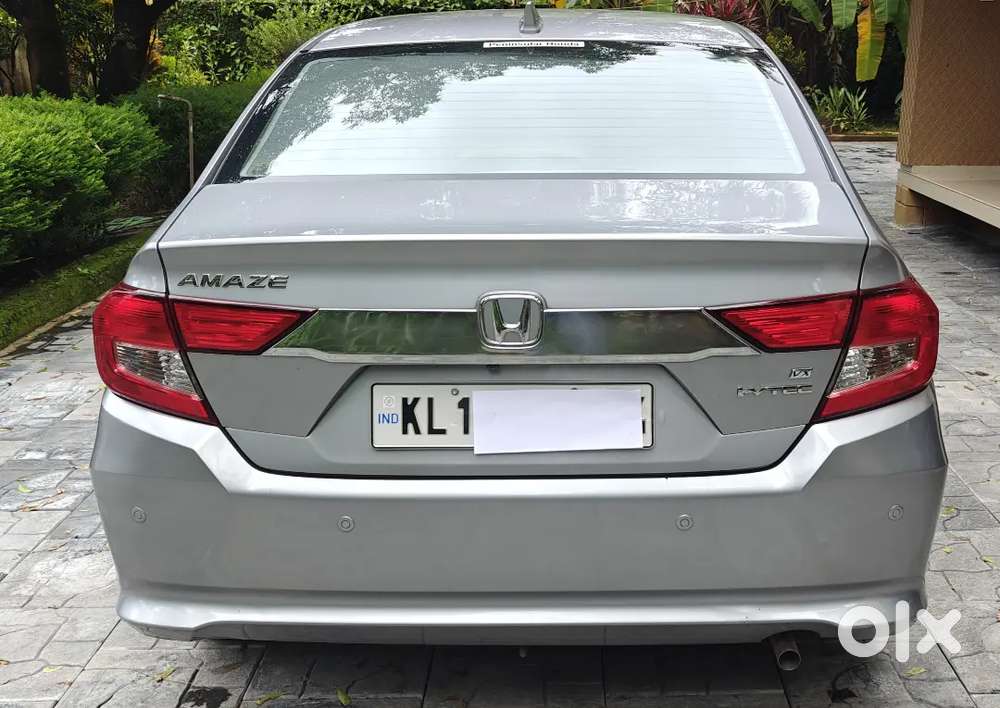 Honda Amaze Vx Mt Petrol: Urgent Sale