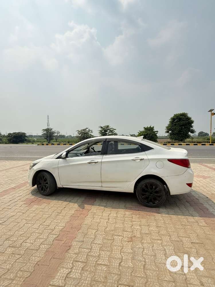 Hyundai Verna Diesel 2015