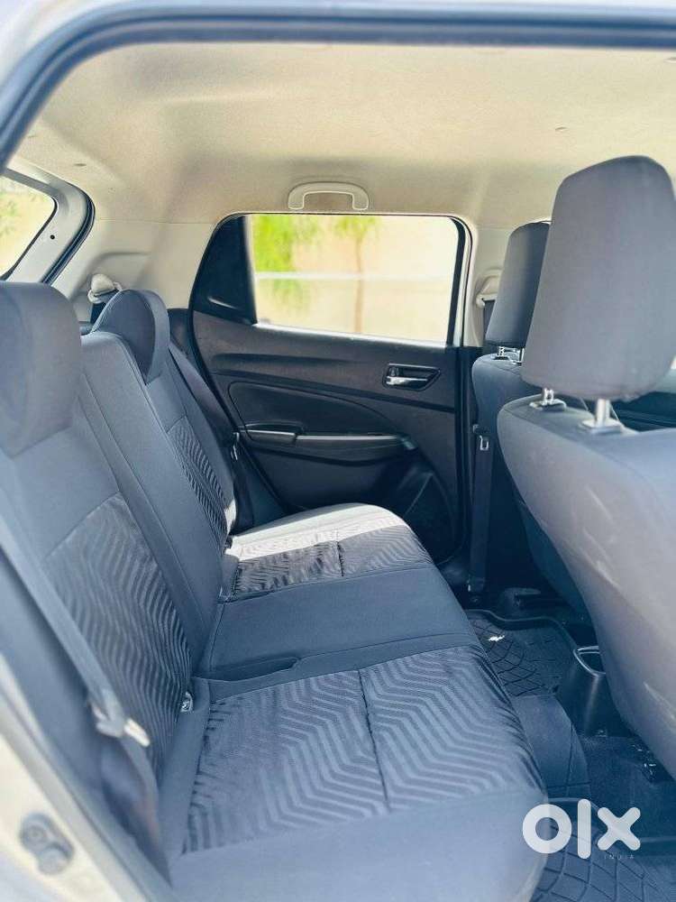 Maruti Suzuki Swift Vxi + Manual, 2018, Petrol