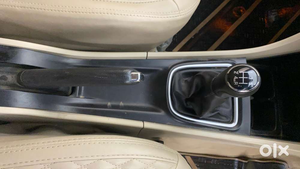 Maruti Suzuki Ciaz 1.5 Zeta Shvs Mt, 2022, Petrol