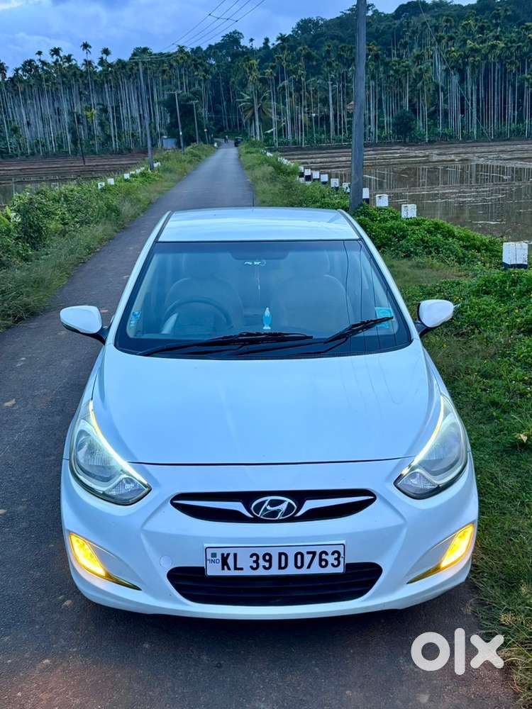 Hyundai Verna Petrol Manual 2011