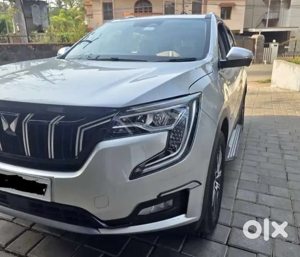 Mahindra Xuv700 Ax7 Mt 2023 Year 2nd Owner