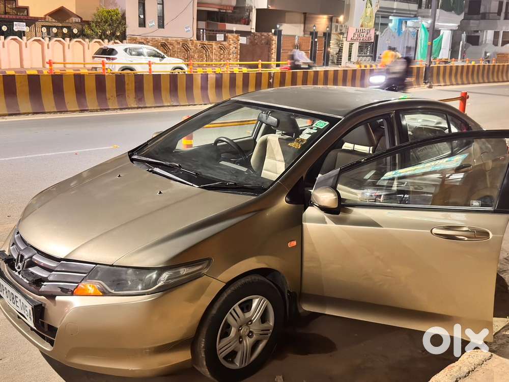 Honda City 2010 Cng & Hybrids 69000 Km Driven