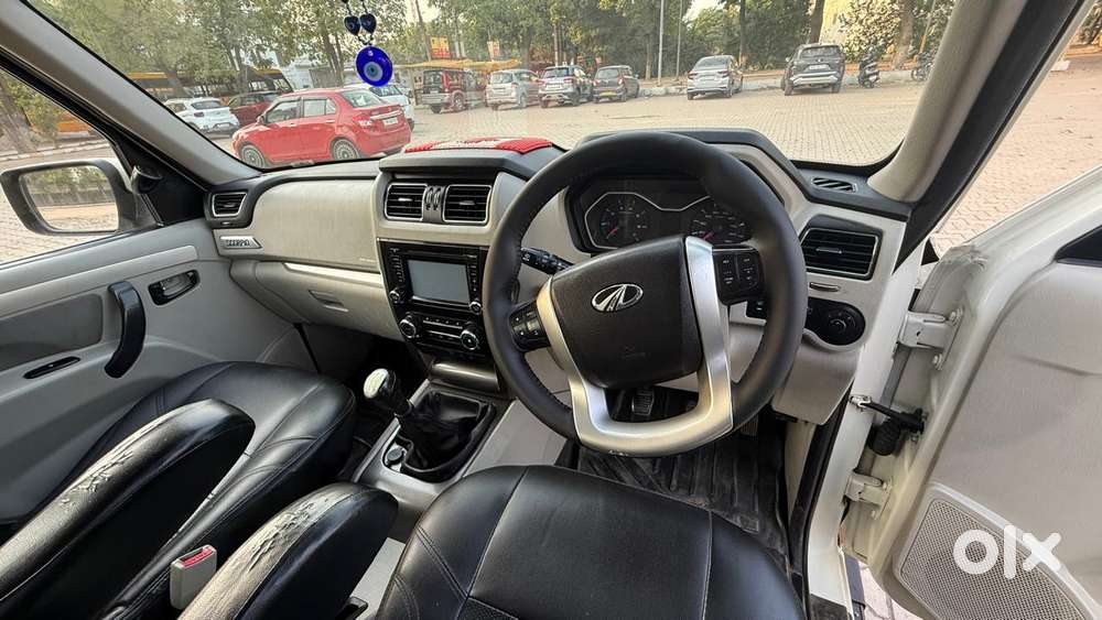 Mahindra Scorpio S10, 2016, Diesel