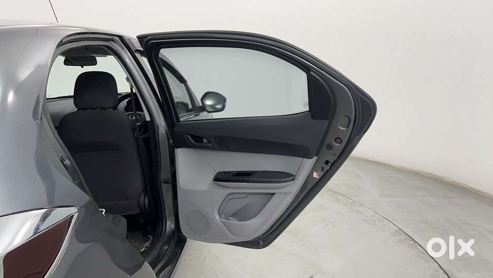 Tata Tiago 1.2 Revotron Xta, 2023, Petrol