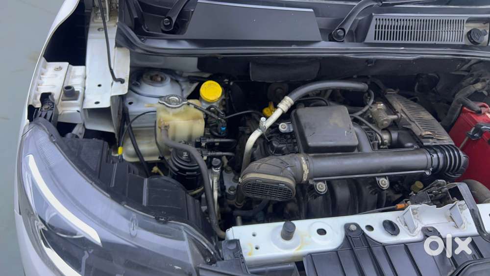 Renault Triber Rxz Easy-r Amt, 2021, Petrol