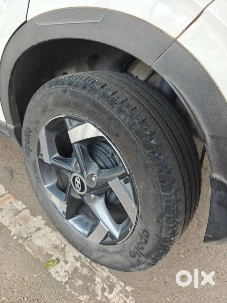 Hyundai Venue 2020 Petrol Well Maintained