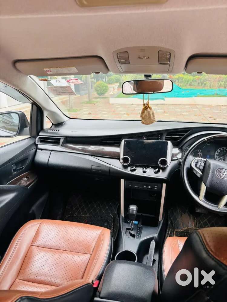 Toyota Innova Crysta 2017