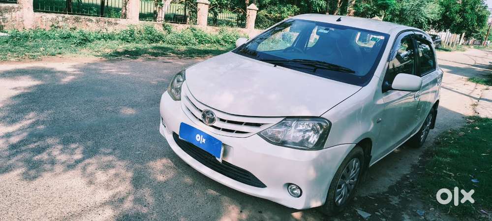 Toyota Etios Liva G, 2011, Petrol