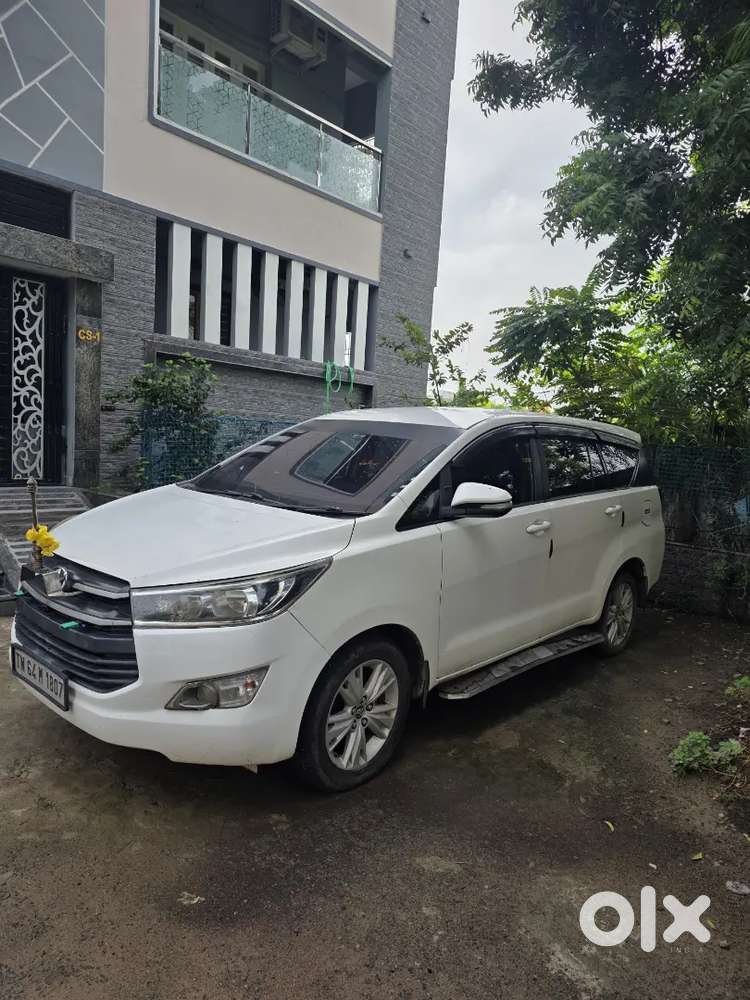 Toyota Innova Crysta 2016 Diesel Manual