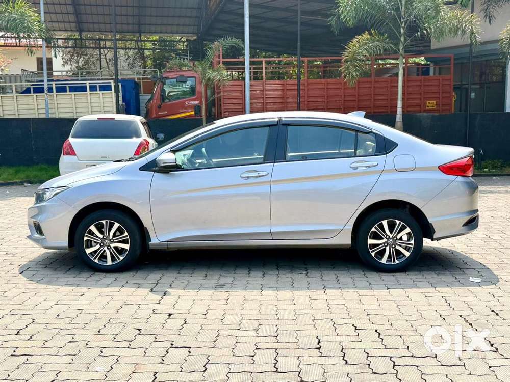 Honda City V Mt Exclusive, 2022, Petrol
