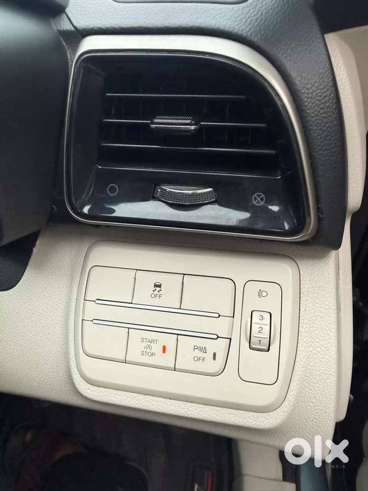 Mahindra Xuv300 W8 Option Diesel, 2019, Diesel
