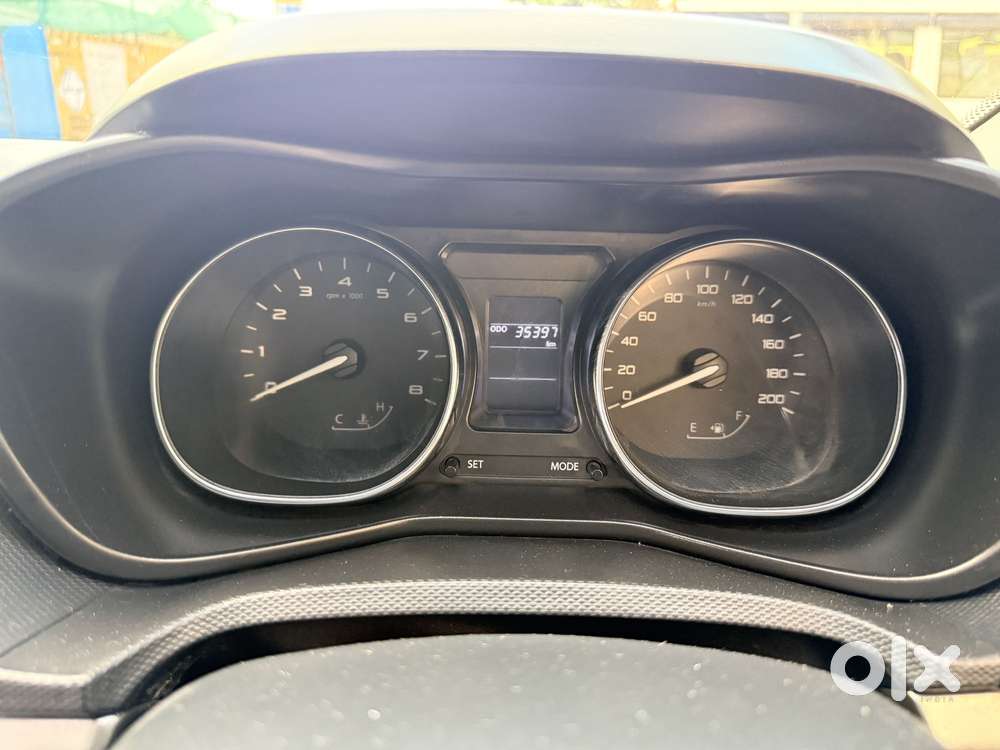 Tata Nexon 1.2 Revotron Xza Plus, 2018, Cng & Hybrids