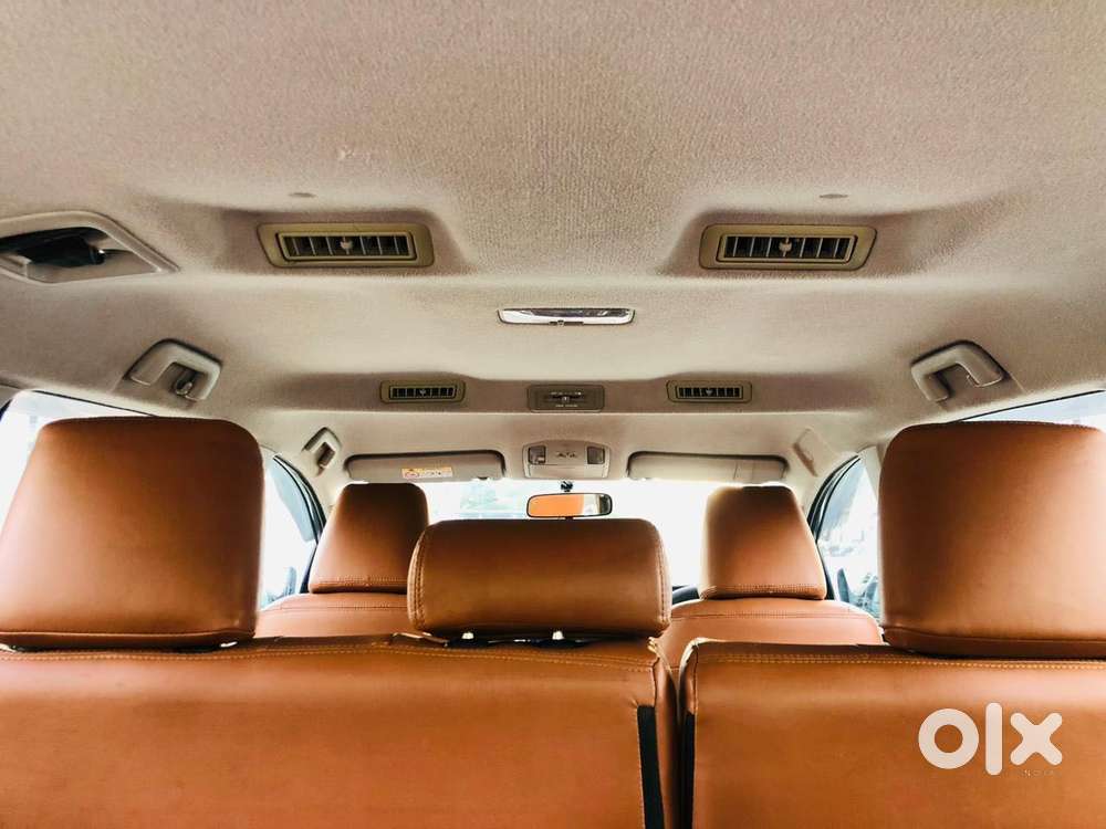 Toyota Innova Crysta 2.8 Gx At 8 Seater, 2017, Diesel