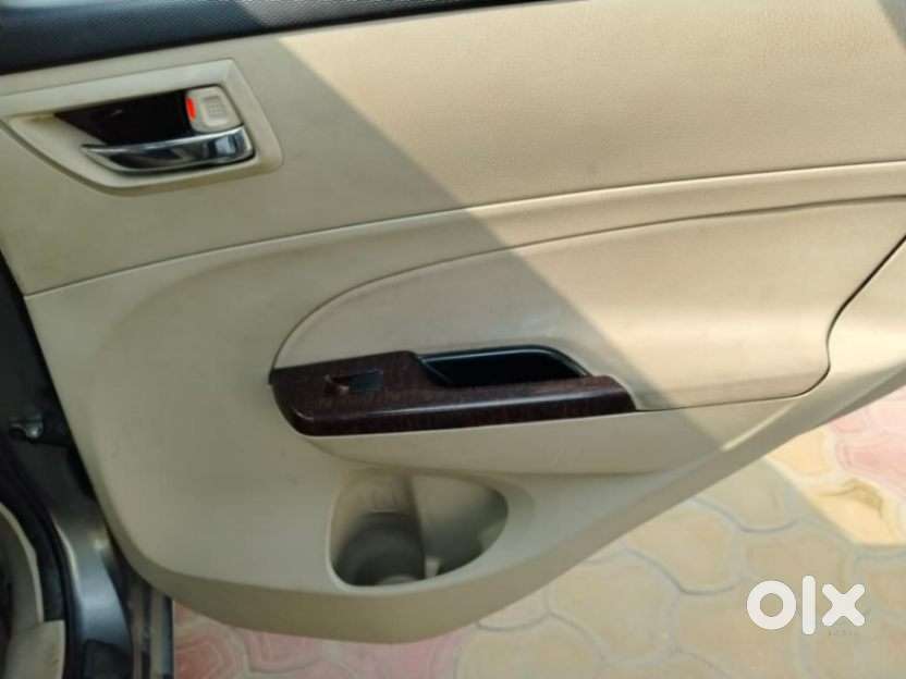 Maruti Suzuki Dzire 1.2 Vxi, 2015, Petrol