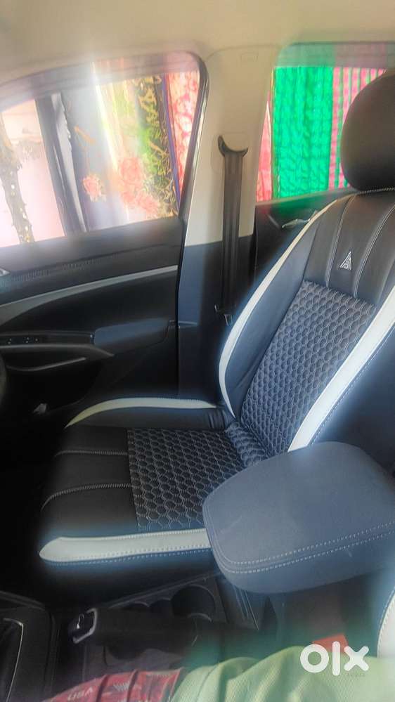 Skoda Kylaq 2025 October Signature Plus