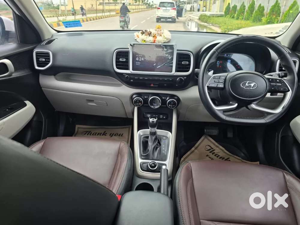 Hyundai Venue 1.0 Sx (o) Turbo Dct, 2023, Petrol