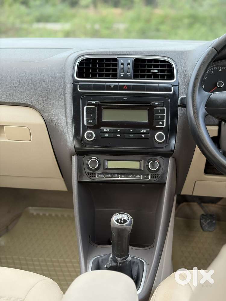 Volkswagen Vento Petrol Highline, 2012, Petrol