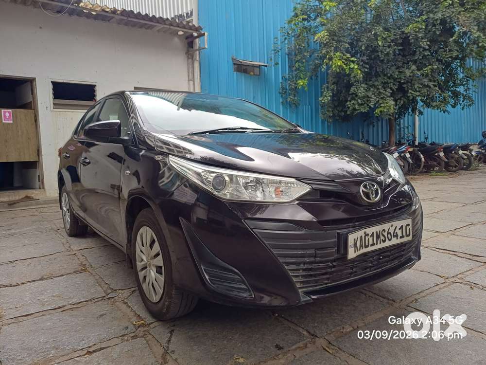 Toyota Yaris J Cvt, 2018, Petrol