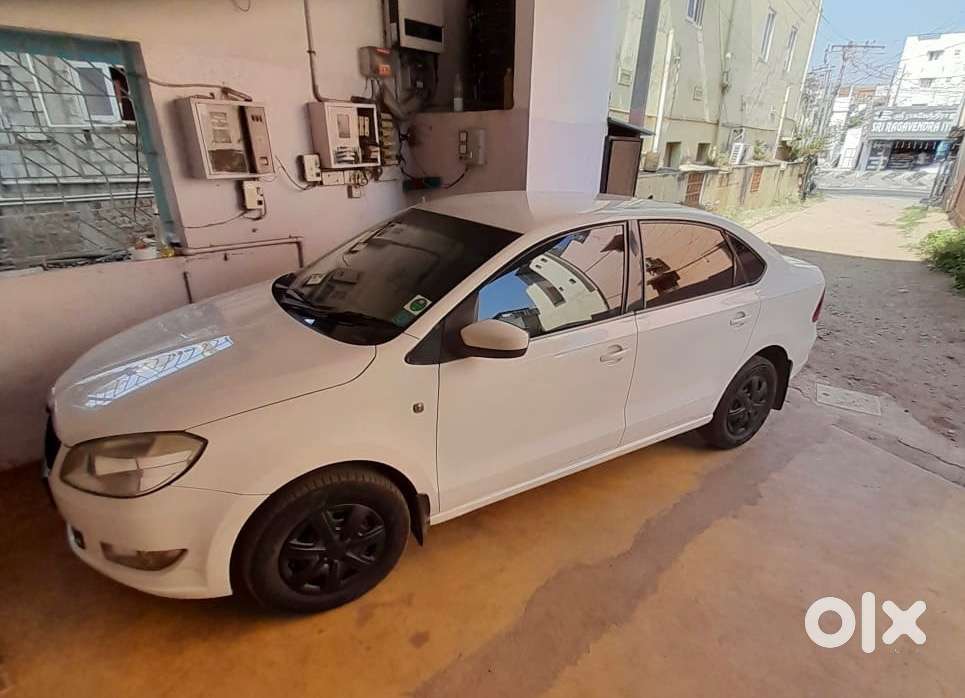 Skoda Rapid 2012 1.6 Tdi Ambition