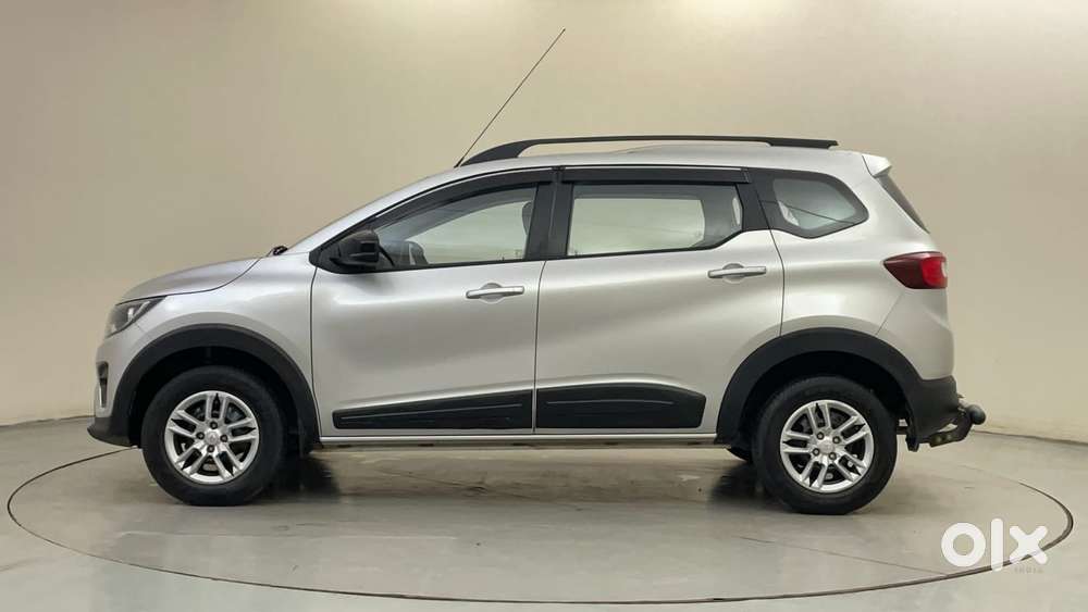 Renault Triber Rxt, 2024, Petrol