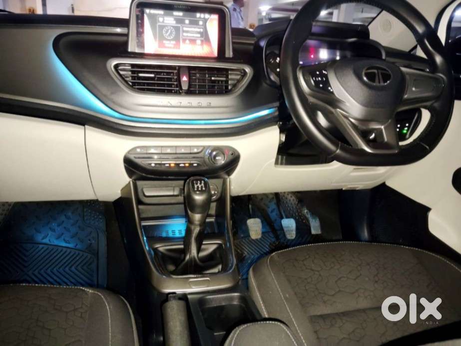 Tata Altroz Xz, 2024, Petrol