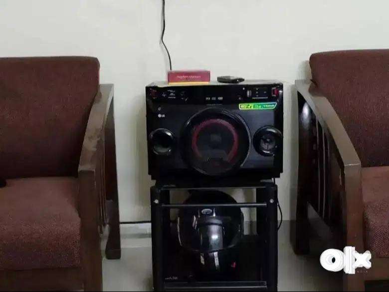 LG Bluetooth Party Speaker.