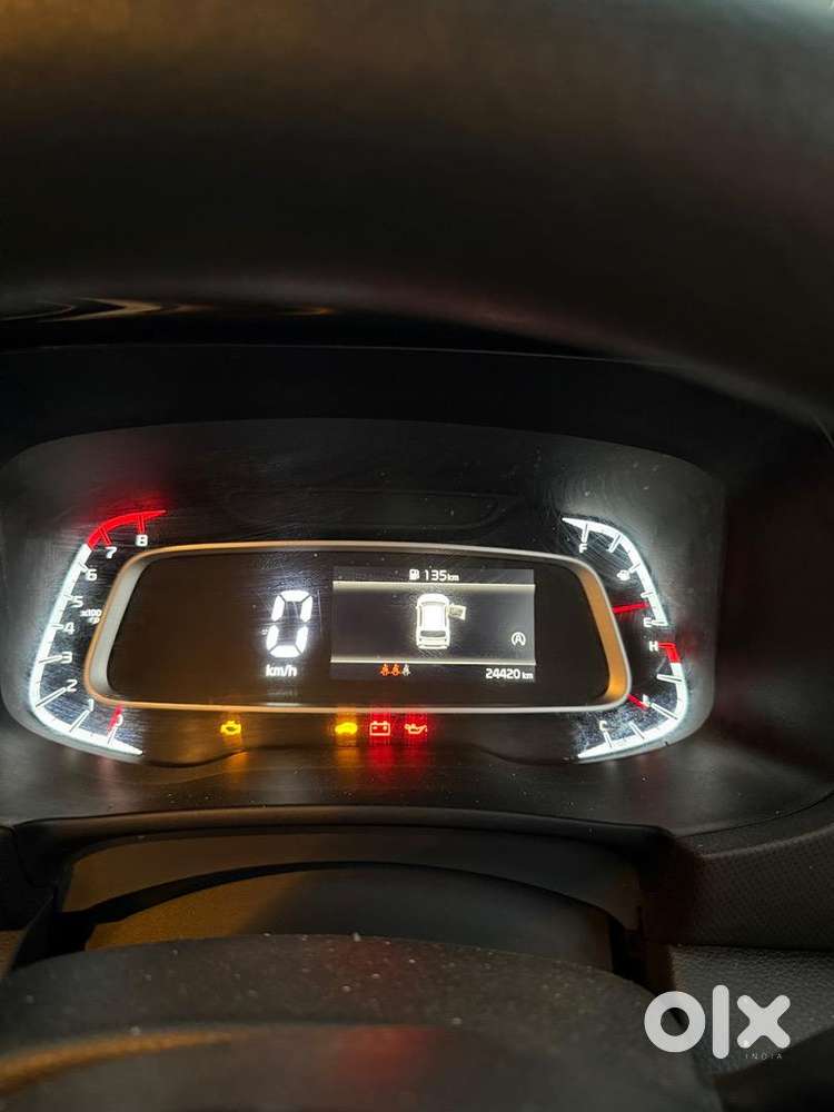 Kia Sonet 2024 Petrol Well Maintained