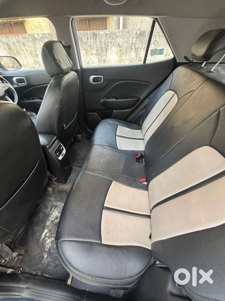 Hyundai Venue 2022 Petrol Well Maintained