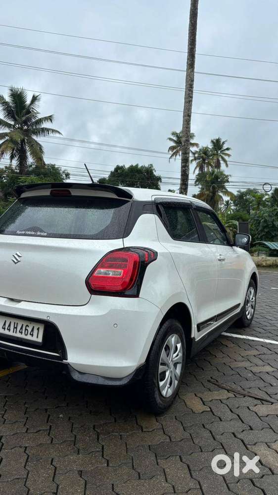 2022 Maruti Suzuki Swift Ags  Low Km  Excellent Condition