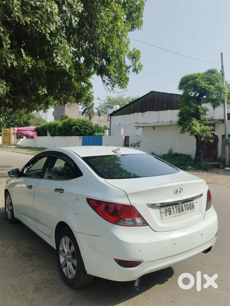 2012 Hyundai Verna Suv Diesel Manual