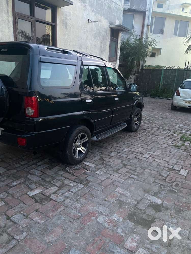 Tata Safari 2011