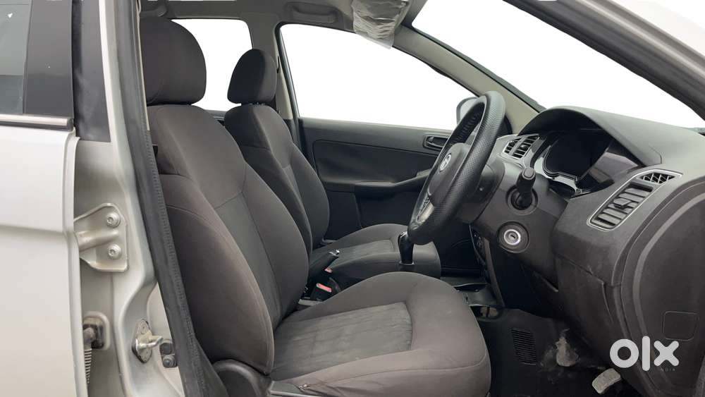 Tata Bolt Revotron Xm, 2015, Petrol