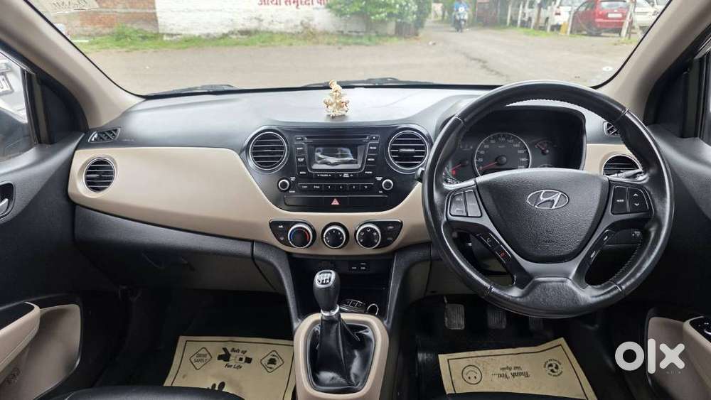 Hyundai Grand I10 Asta Option, 2016, Petrol