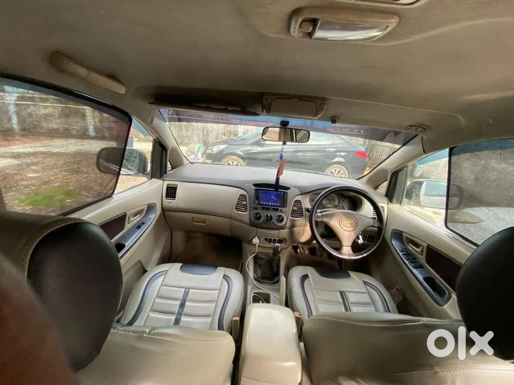 Toyota Innova 2010 Diesel 225000 Km Driven