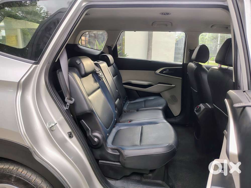 Kia Carens G 1.5 6mt Premium (o) 7-seater, 2024, Petrol