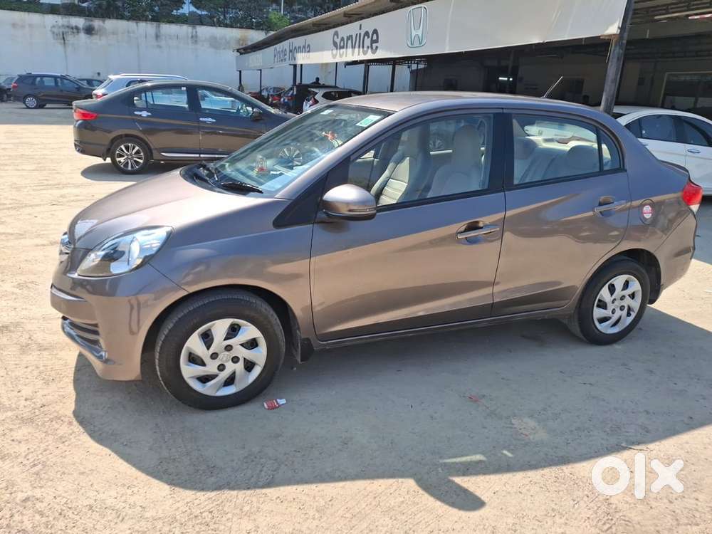 Honda Amaze 2015 Diesel Well Maintained