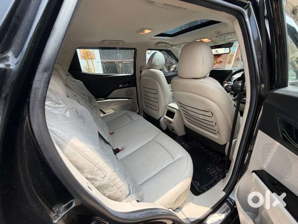 Mahindra Xuv400 Ev 2024 Top Model | 32,000 Km | Excellent Condition |