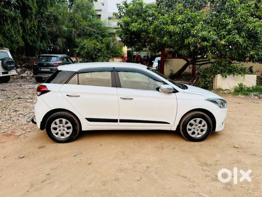 Hyundai Elite I20 Sportz (o) 1.2, 2018, Petrol
