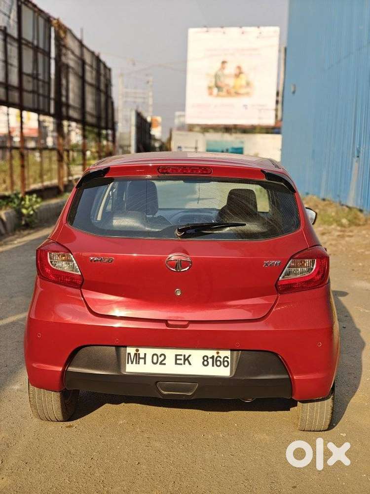 Tata Tiago 1.2 Revotron Xza, 2017, Petrol