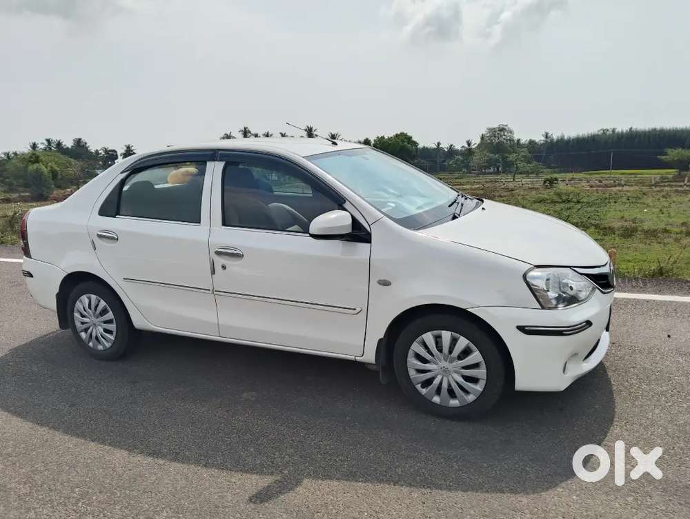 Toyota Etios 2014 Diesel 180000 Km Driven