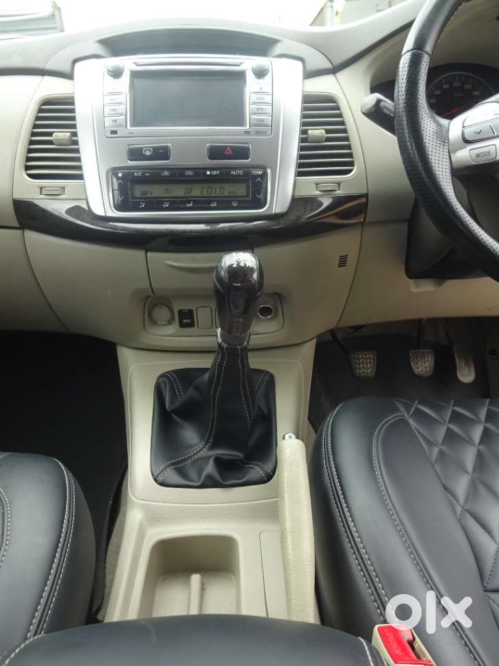 Toyota Innova 2.5 Zx 7 Str Bs-iv, 2014, Diesel