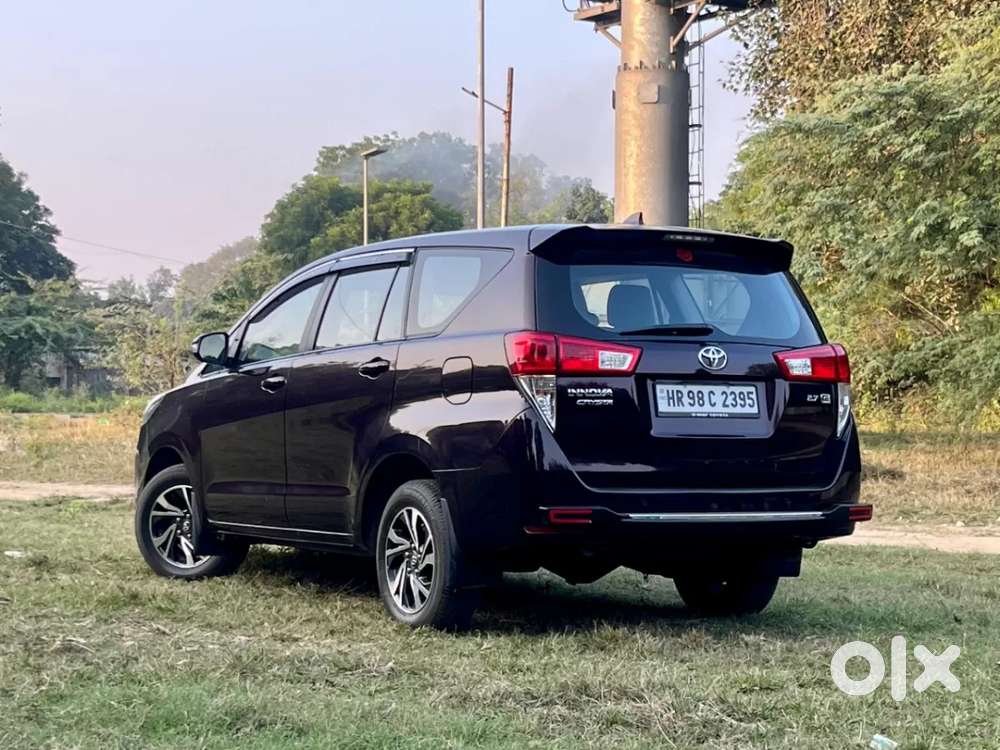 Toyota Innova Crysta [2020-ongoing] 2.7 Gx At 7 Str, 2021, Petrol