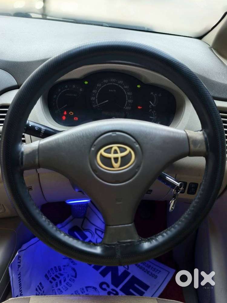 Toyota Innova 2.5 G (diesel) 7 Seater Bs Iv, 2011, Diesel