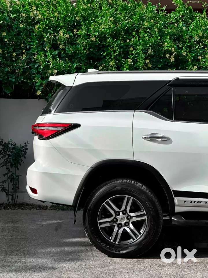 Toyota Fortuner 4x2 At 2.7 Petrol, 2025, Petrol