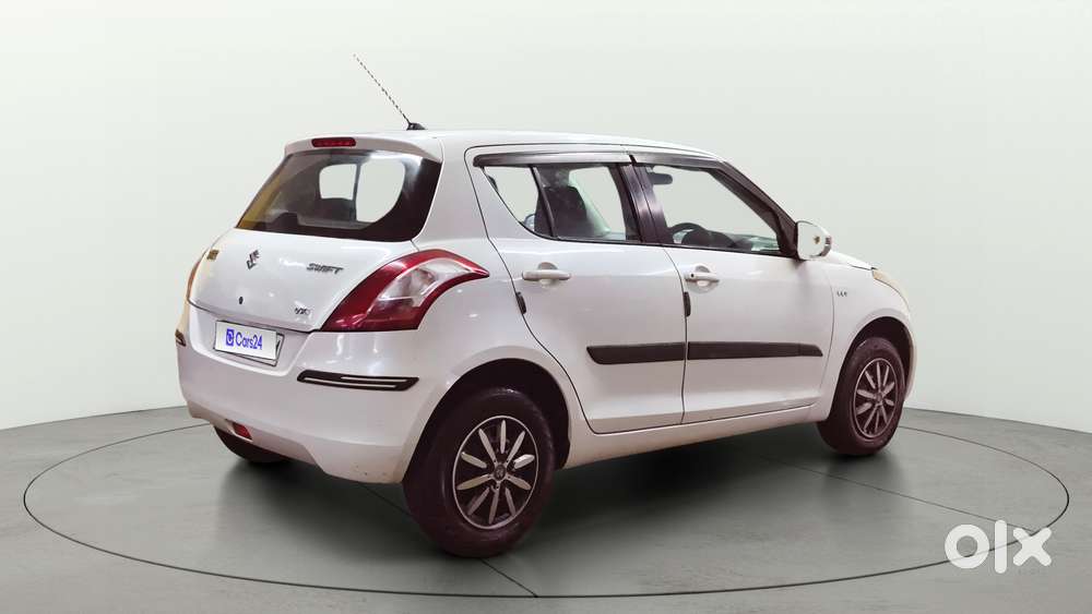 Maruti Suzuki Swift Vxi, 2017, Petrol